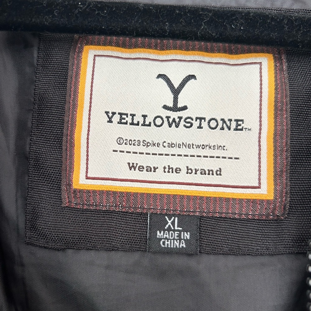 Yellowstone Aztec Sherpa Jacket - Size XL‎ - Picture 4 of 6